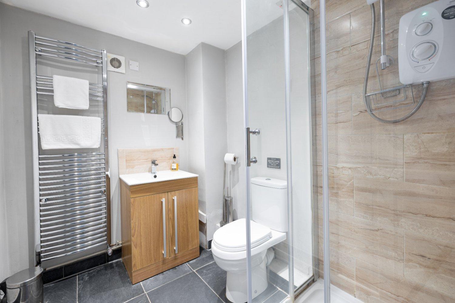 The School Rooms Estate Beautiful, Georgian Apartments With Private Heated Pool And Hot Tub Wifi And Parking Near Bath 博克斯 外观 照片