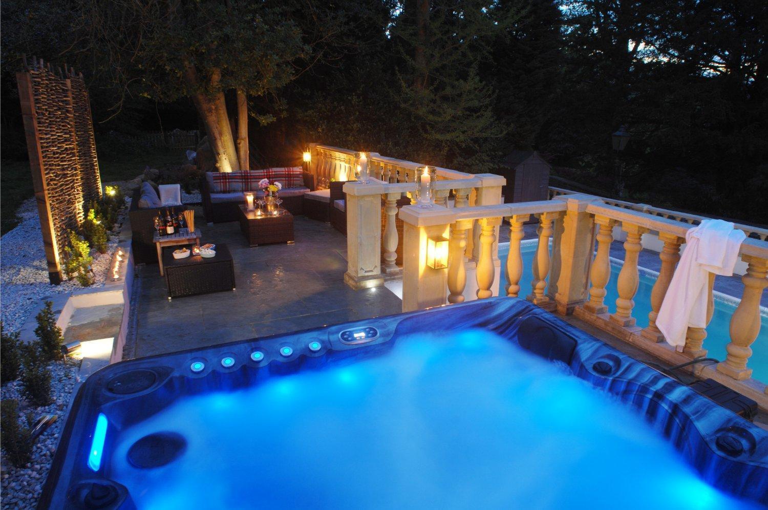 The School Rooms Estate Beautiful, Georgian Apartments With Private Heated Pool And Hot Tub Wifi And Parking Near Bath 博克斯 外观 照片