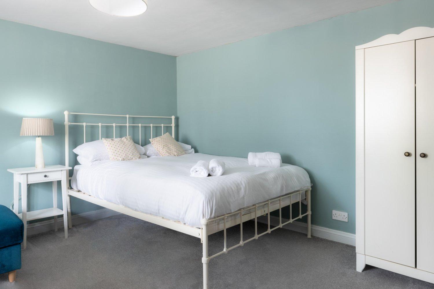 The School Rooms Estate Beautiful, Georgian Apartments With Private Heated Pool And Hot Tub Wifi And Parking Near Bath 博克斯 外观 照片