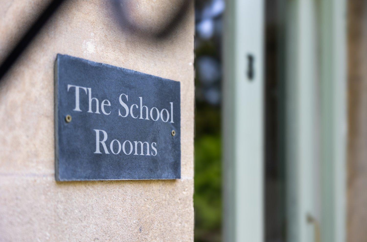 The School Rooms Estate Beautiful, Georgian Apartments With Private Heated Pool And Hot Tub Wifi And Parking Near Bath 博克斯 外观 照片