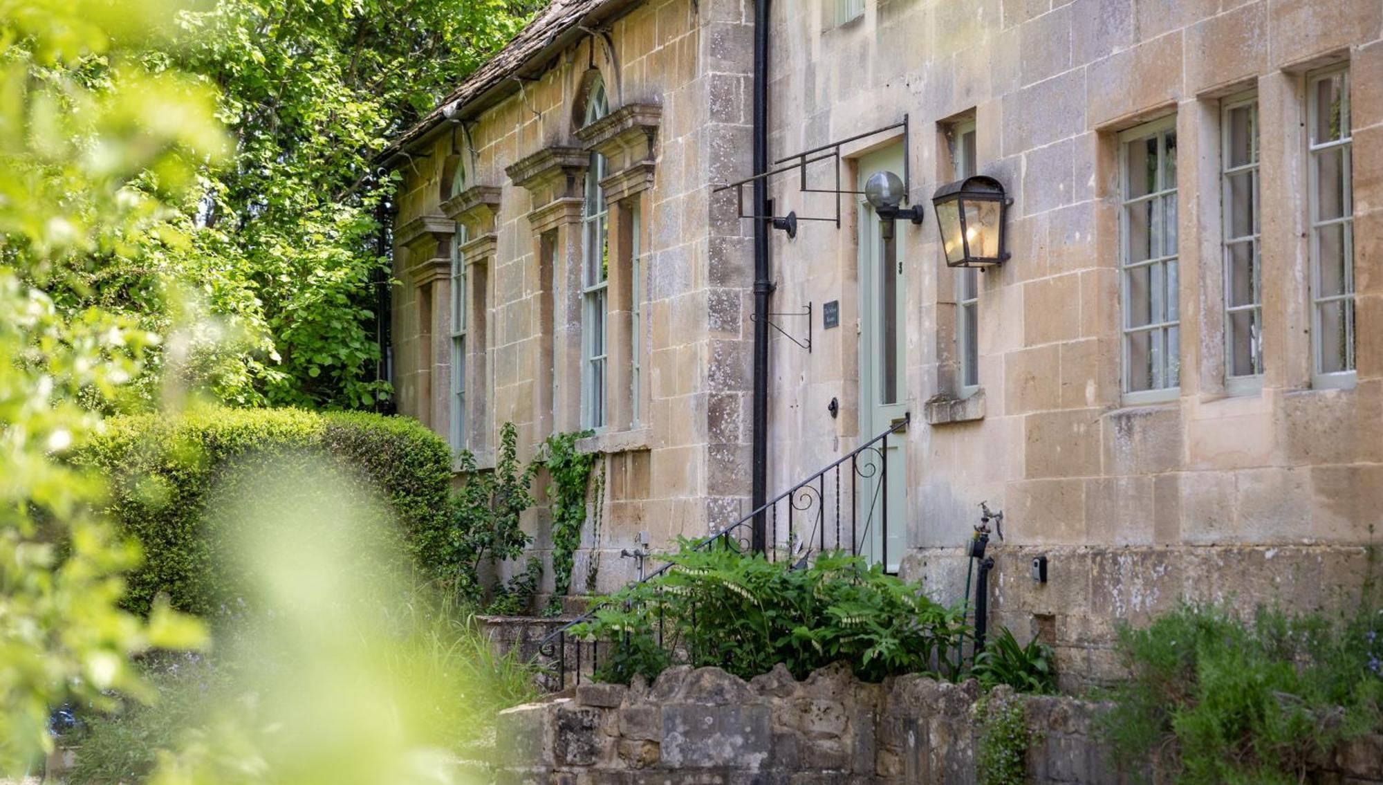 The School Rooms Estate Beautiful, Georgian Apartments With Private Heated Pool And Hot Tub Wifi And Parking Near Bath 博克斯 外观 照片