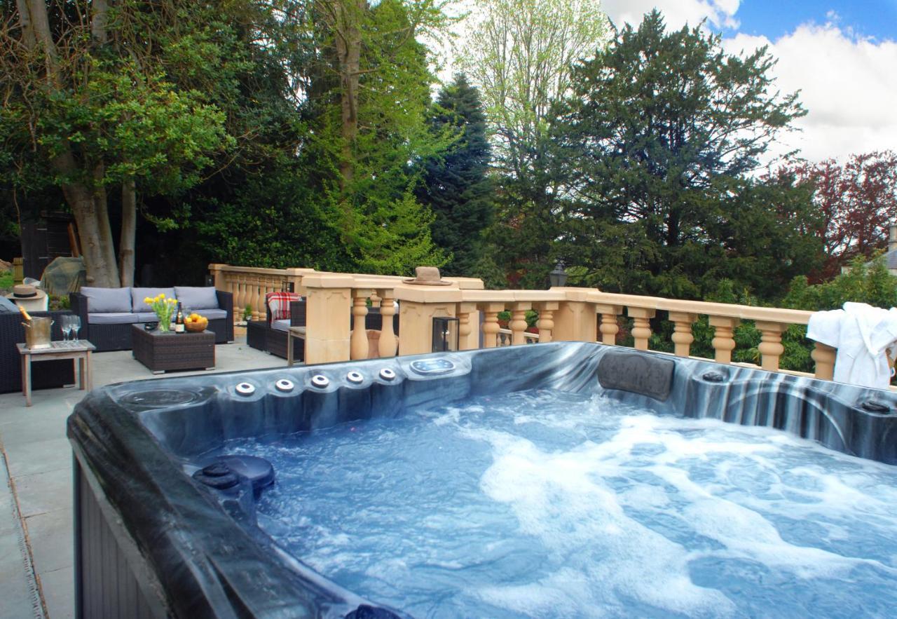 The School Rooms Estate Beautiful, Georgian Apartments With Private Heated Pool And Hot Tub Wifi And Parking Near Bath 博克斯 外观 照片